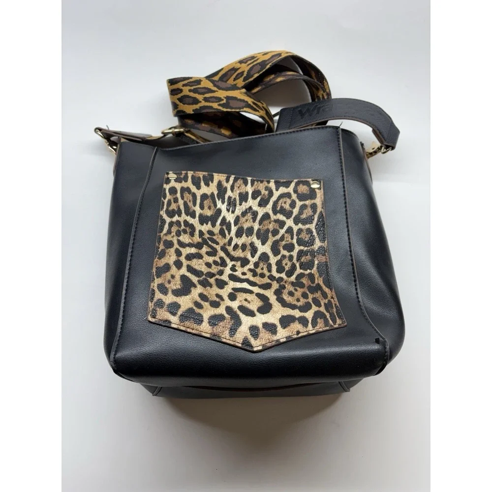 Wrangler Black‎ Bucket Vegan Leather Guitar Animal Print Strap & Removable Pouch